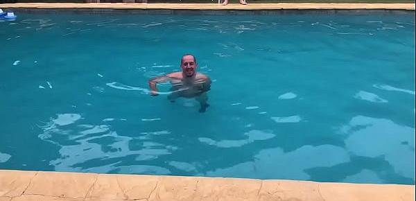  Sexy bald swim naked .MOV